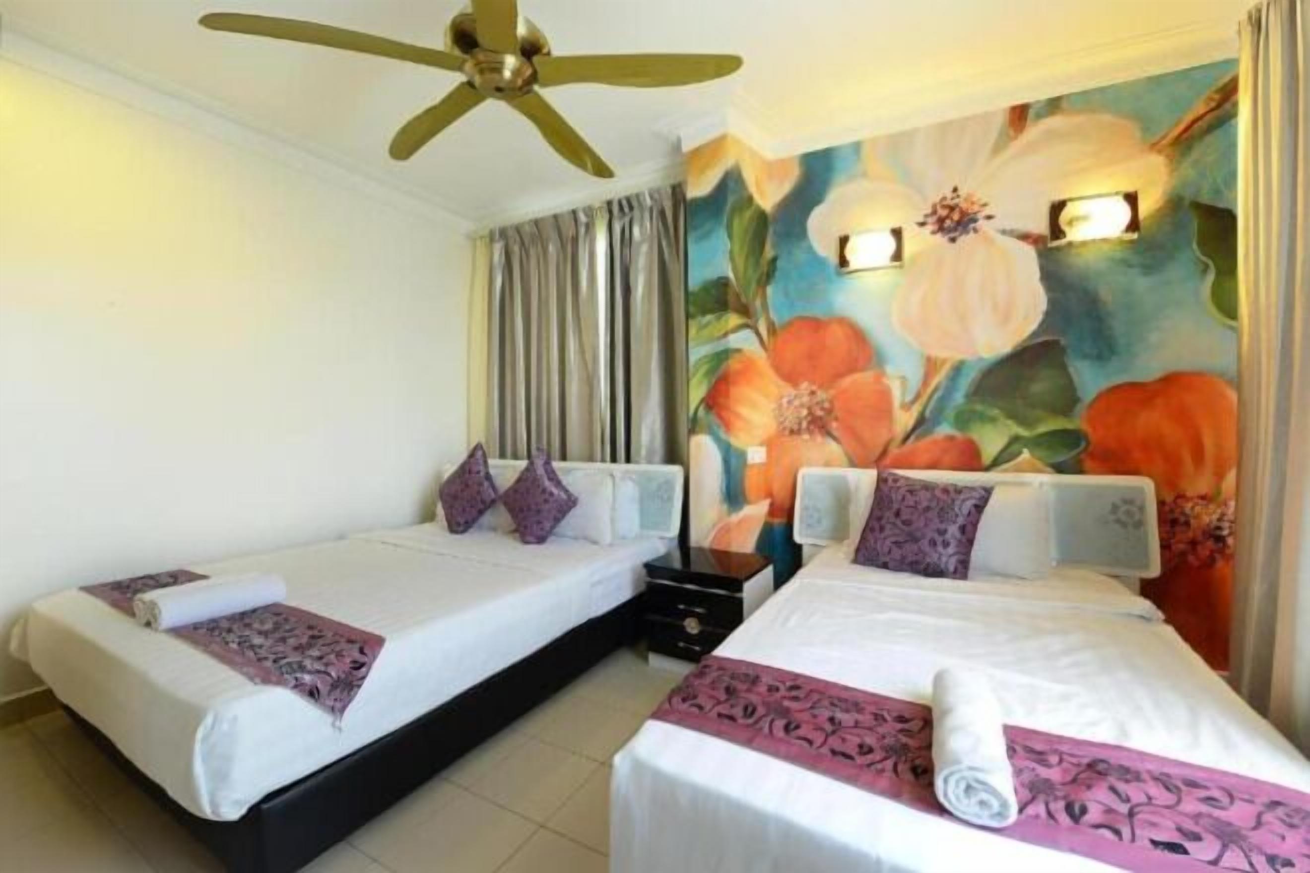 Individually decorated, desk, iron/ironing board, free WiFi