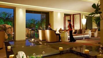 منطقة الجلوس في الردهة