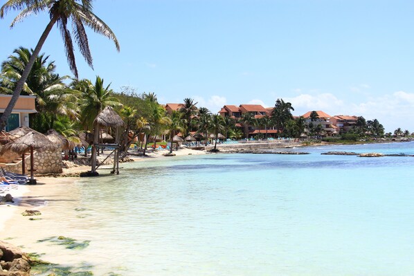 Beach nearby, kayaking - Aventuras Club Lagoon (Puerto Aventuras)