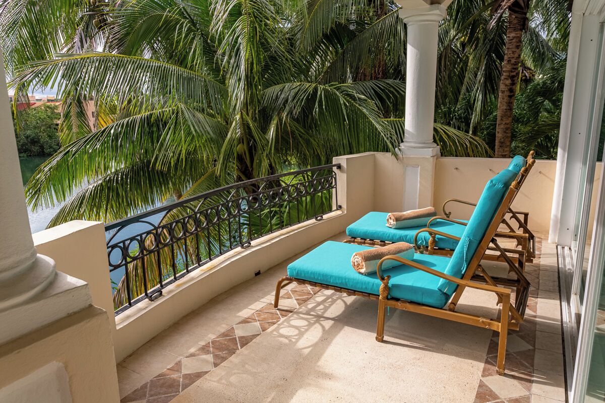 Luxury Apartment | Terrace/patio
