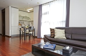 Suite, 1 Bedroom | Private kitchen | Fridge, microwave, coffee/tea maker, cookware/dishes/utensils - Brown Suites Seoul (Seoul)