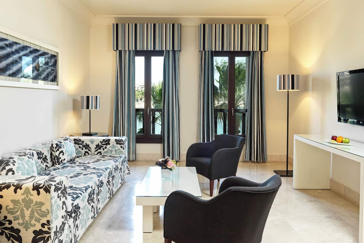 Suite (Marina) | Literie de qualité supérieure, minibar, coffres-forts dans les chambres