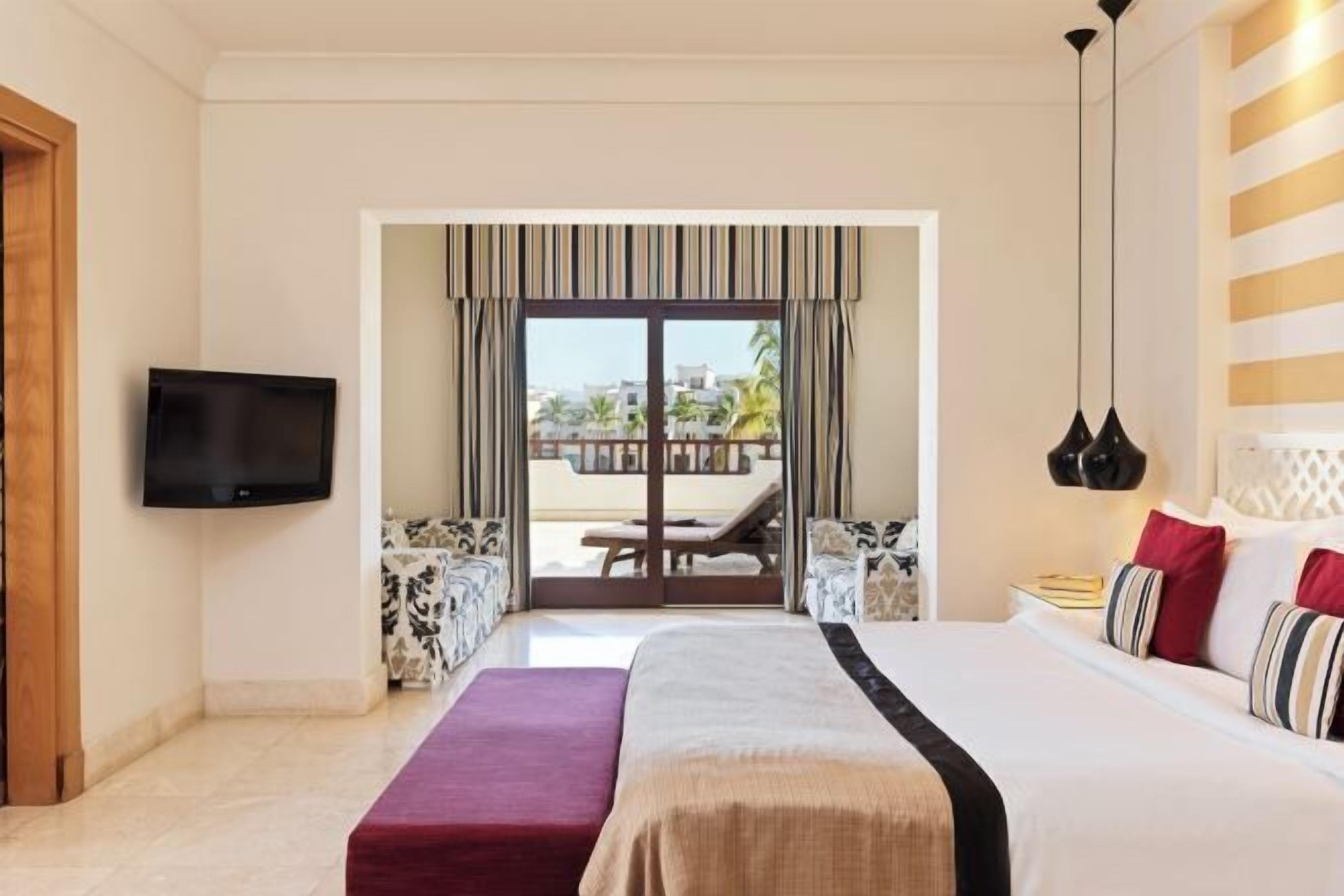 Ropa de cama de alta calidad y minibar 