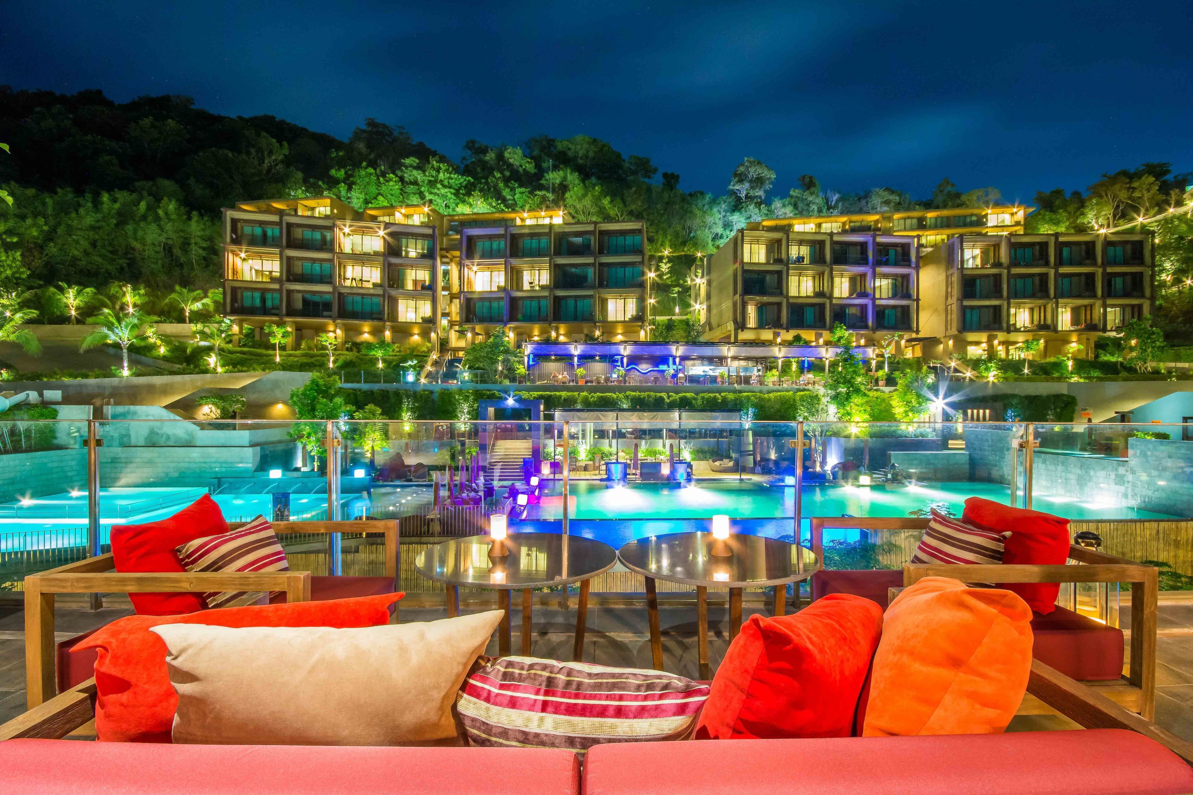 pool views, open daily