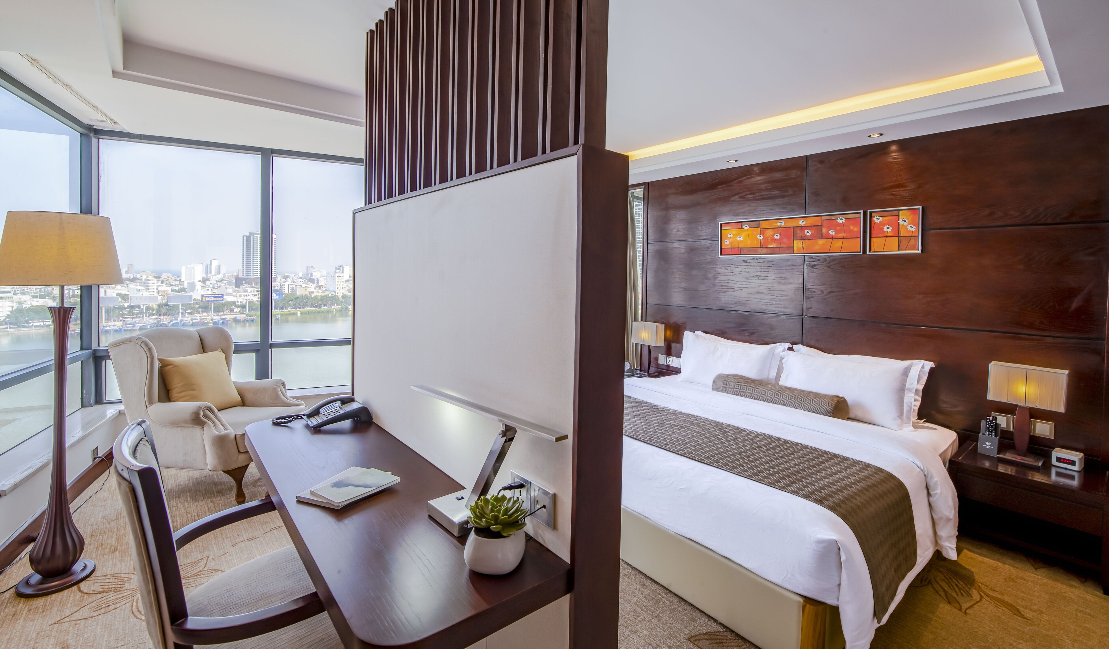 grand suite double river front | premium bedding, minibar, in-room safe, desk