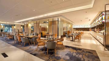 Petit déjeuner buffet (128 CNY par personne)