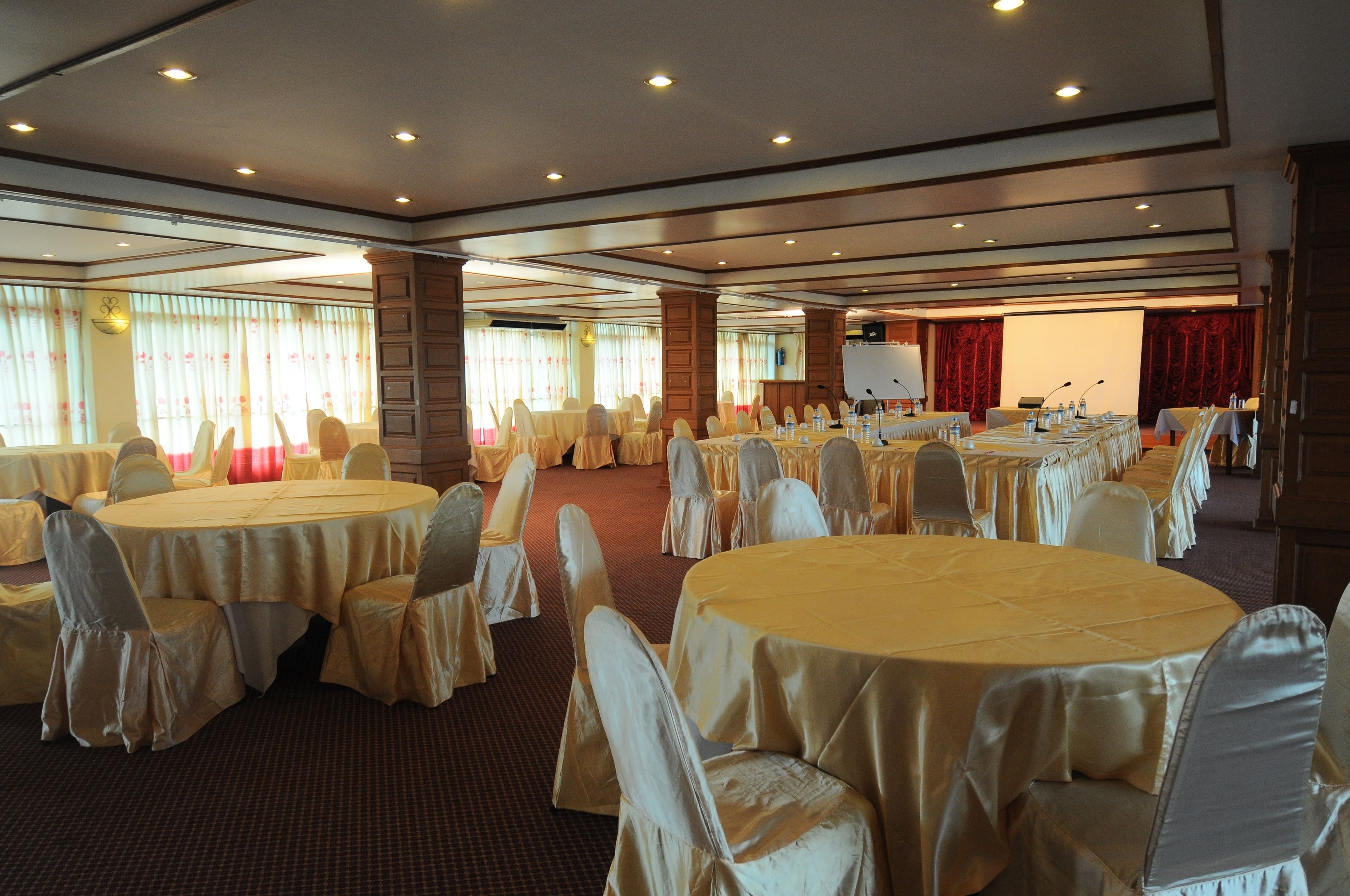 Banquet hall