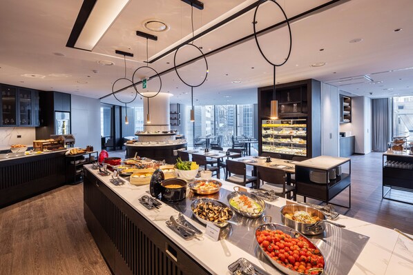 Daily buffet breakfast (KRW 55000 per person) - AC Hotel by Marriott Seoul Gangnam (Seoul)
