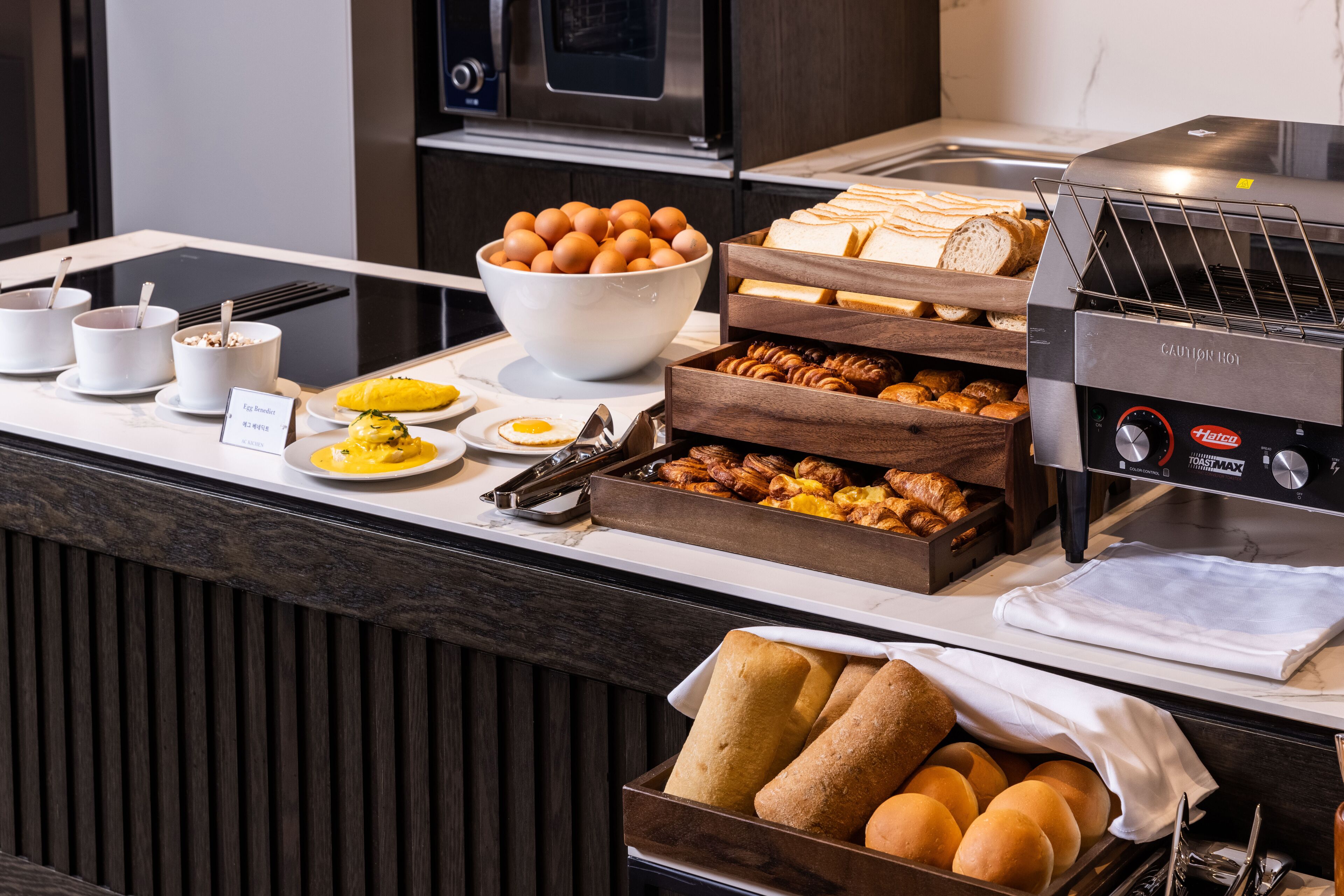 Frokostbuffé hver dag (mot et tillegg)