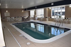 Indoor pool, pool loungers