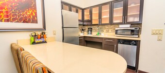 Staybridge Suites Houston IAH - Beltway 8 by IHG