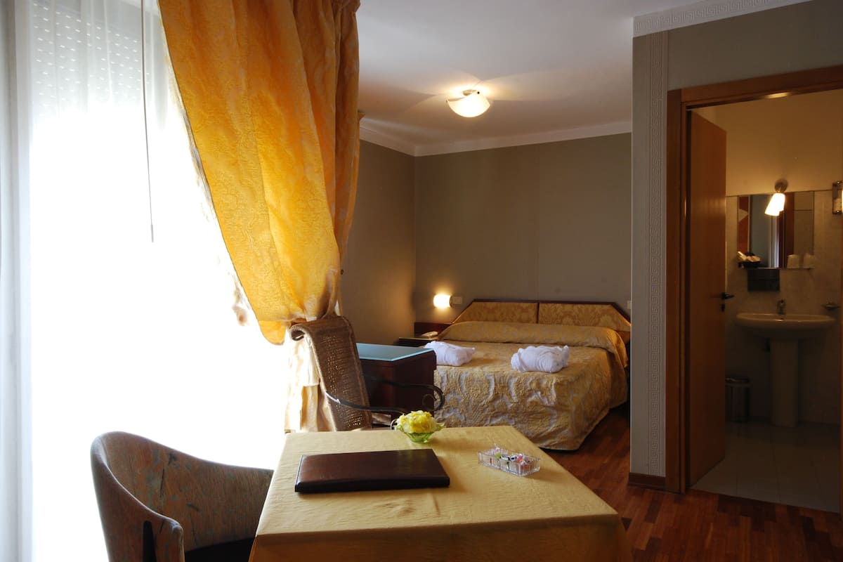 Junior Suite, Terrace, Sea View | Frette Italian sheets, Select Comfort beds, minibar, in-room safe