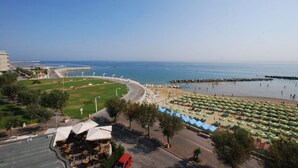 منظر من الجو على ارتفاع عالٍ