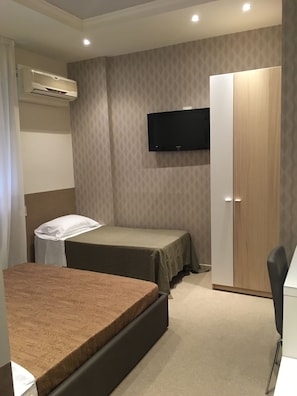 Minibar, una cassaforte in camera, una scrivania, insonorizzazione