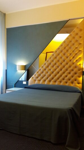 Minibar, coffres-forts dans les chambres, bureau, chambres insonorisées