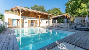 Piscina stagionale all'aperto