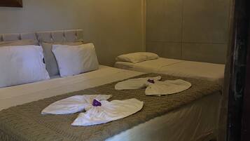 Habitación triple | 1 habitación y camas Select Comfort