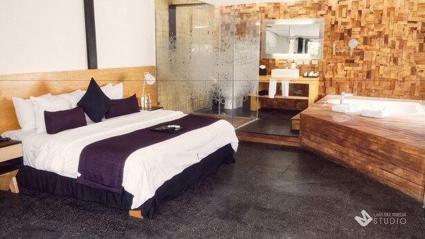 Studiosuite – grand | Sengetøy av topp kvalitet, dundyner, minibar og safe på rommet