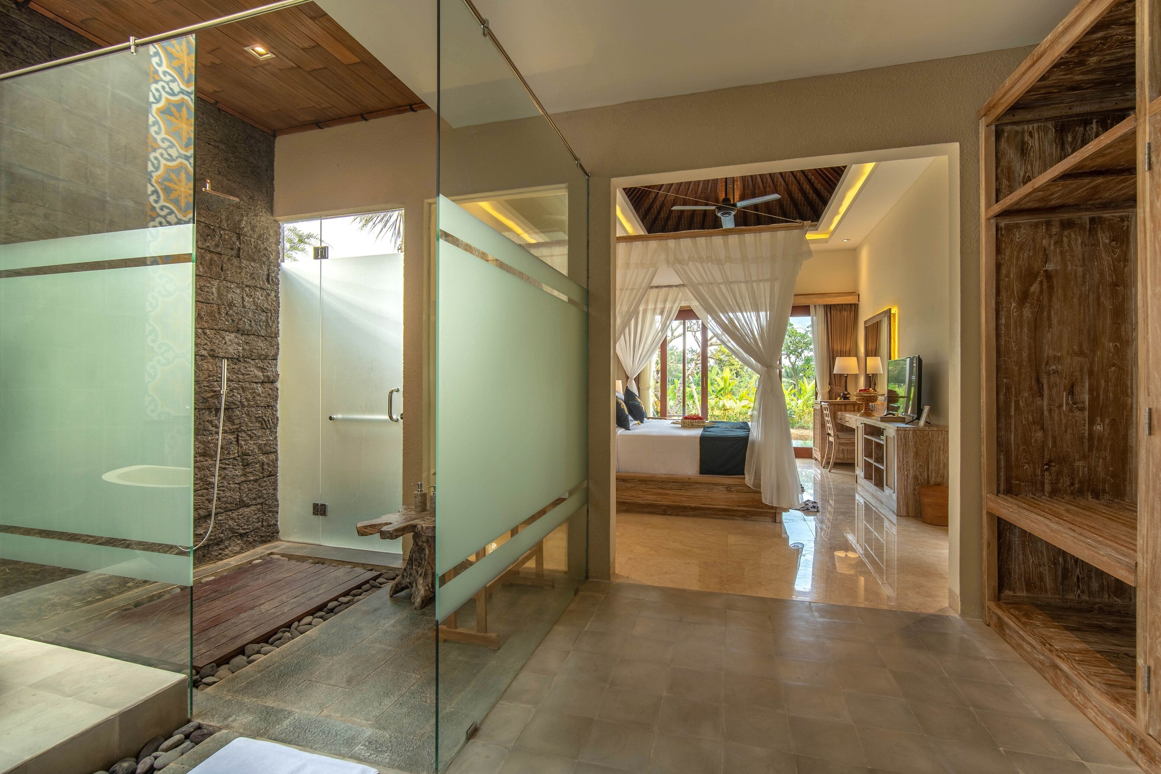one bedroom pool villa | bathroom shower