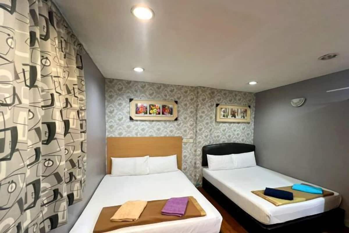 Desk, iron/ironing board, free WiFi, bed sheets