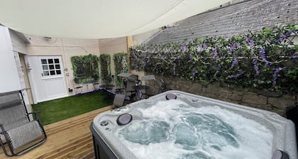 The Jubilee Hotel East- with Spa Facilities