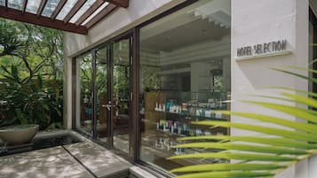 Gift shop