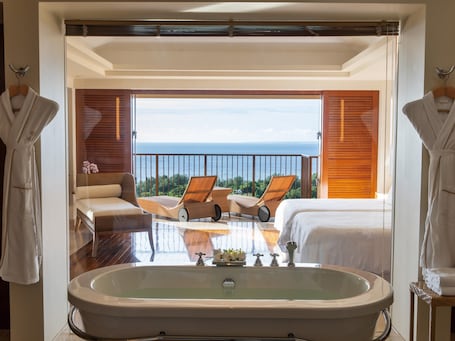 Baño. The Atta Terrace Club Towers