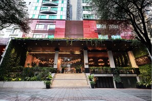 Property entrance - Paragon Saigon Hotel (Ho Chi Minh City)