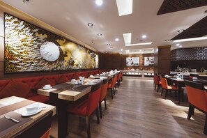 Daily continental breakfast (VND 300000 per person) - Paragon Saigon Hotel (Ho Chi Minh City)