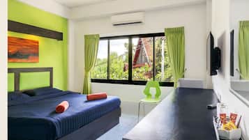 Standard Double Room | 1 bedroom, premium bedding, in-room safe, desk