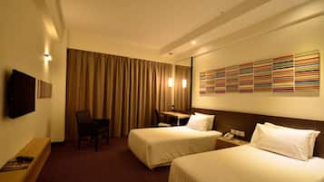 Deluxe Room, 2 Twin Beds | 1 bedroom, minibar, desk, iron/ironing board