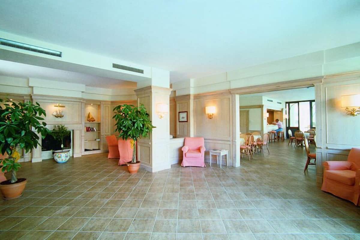 lobby