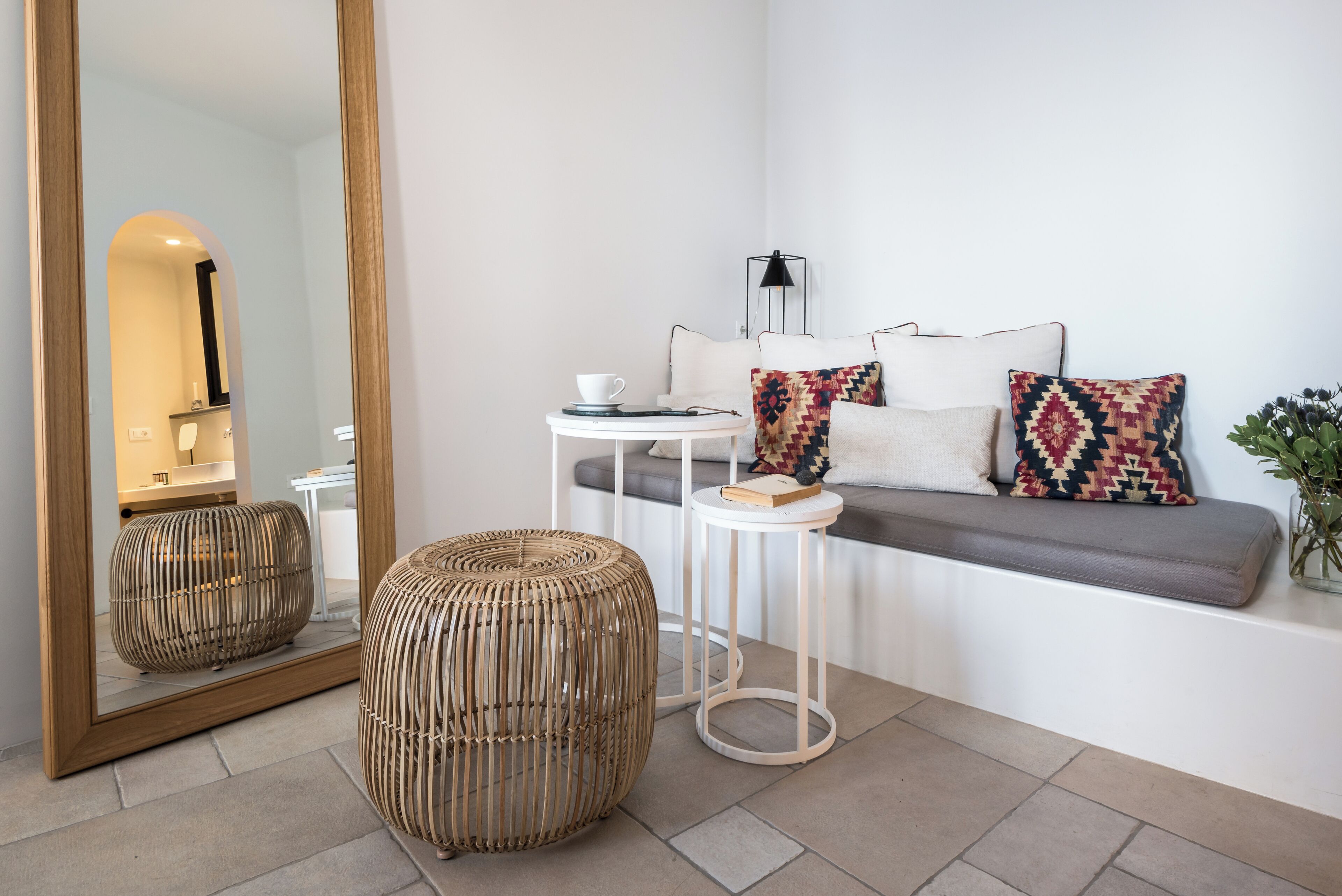 suite, caldera & sea view | living area | lcd tv