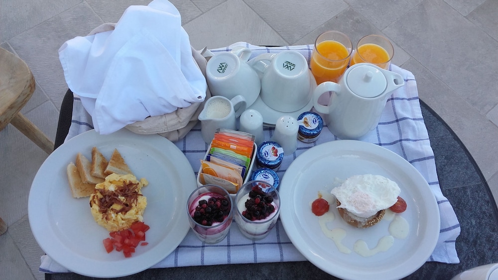 Porto Fira Suites by null