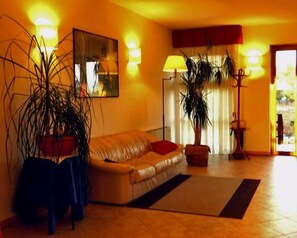Sala de estar en el lobby