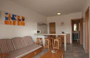 TV - Bungalows Papalús (Lloret de Mar)