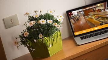 Comfort szoba kétszemélyes vagy két külön ággyal | Olasz Frette ágynemű, prémium ágynemű és Select Comfort-matrac