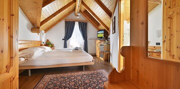 Superior Double Room, Balcony | Frette Italian sheets, premium bedding, Select Comfort beds