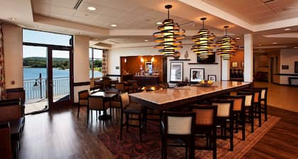 Hampton Inn Marquette/Waterfront