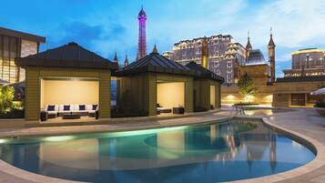 ์ผ์ธ ์์์ฅ, ์์์ฅ ํ๋ผ์, ์ผ๊ด์ ์์