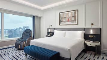 In-room safe, blackout curtains, free WiFi, bed sheets