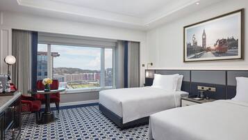 1 bedroom, premium bedding, in-room safe, blackout curtains