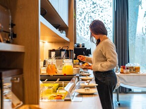 Daily buffet breakfast for a fee - ibis Leuven Heverlee (Leuven)