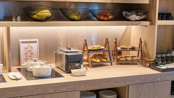 Daily buffet breakfast (EUR 20 per person)