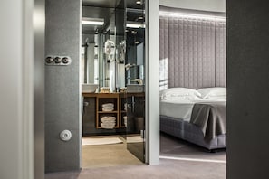 Vander Large | Hypo-allergenic bedding, minibar, in-room safe, desk - Vander Urbani Resort – a Member of Design Hotels (Ljubljana)