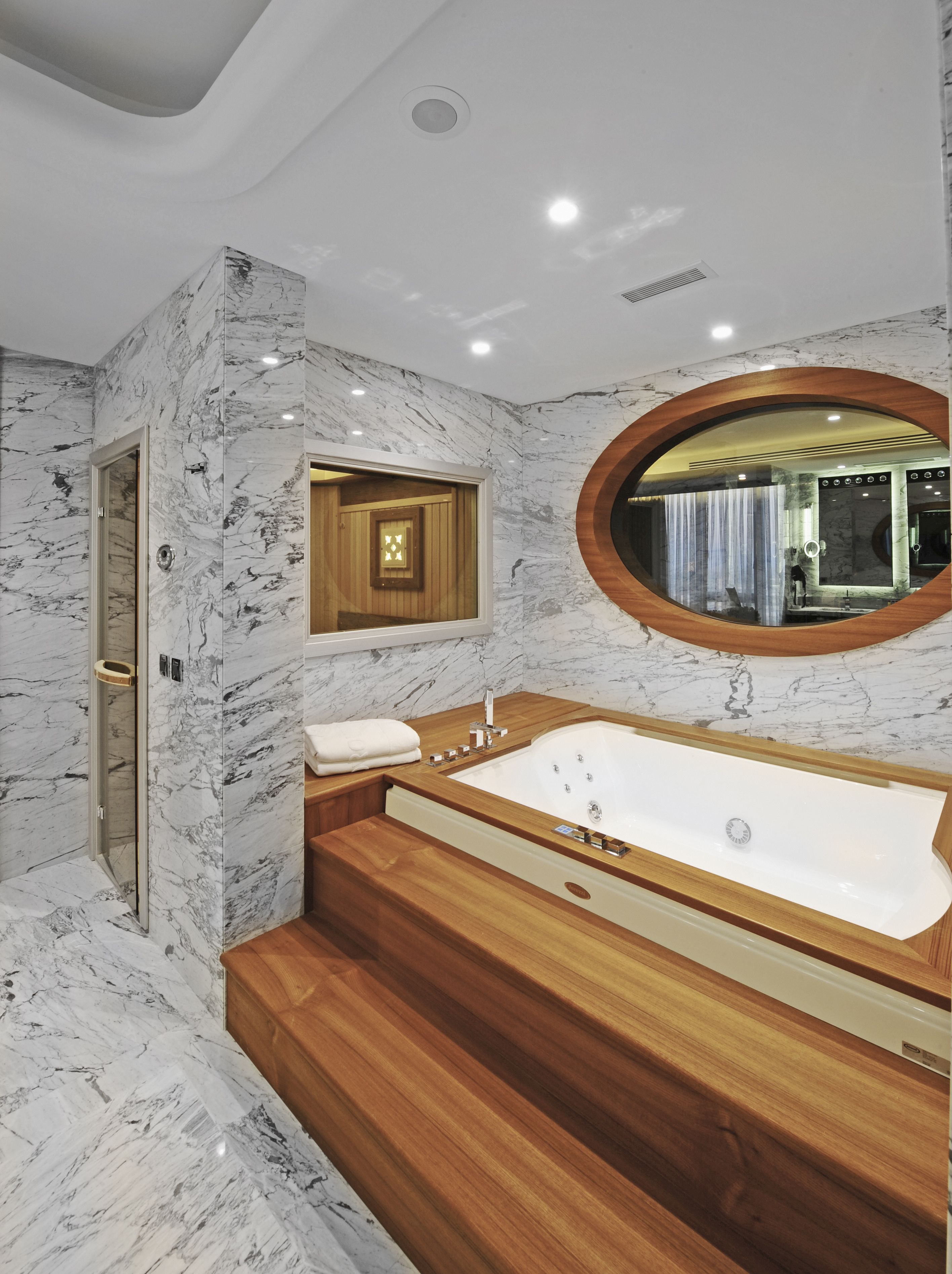 Photo - Crowne Plaza Bursa Convention Center & Thermal Spa by IHG