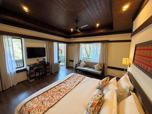 Executive Suite | 1 quarto, frigobar, cofres nos quartos, individualmente decorados