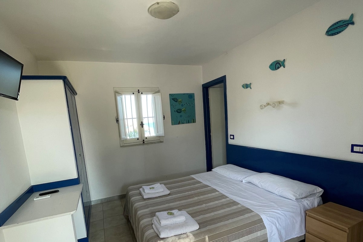 Bungalow, aan het strand (3 ADL) | 2 slaapkamers, hypoallergeen beddengoed, babybedden, reisbedje