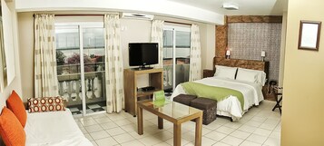 Habitación individual superior, balcón, vistas al río | Ropa de cama de alta calidad y edredones de plumas