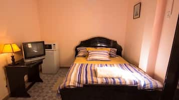Standard Single Room | Iron/ironing board, WiFi